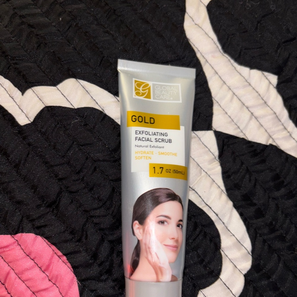 Gold Exfoliating Facial Scrub - Silver and Gold